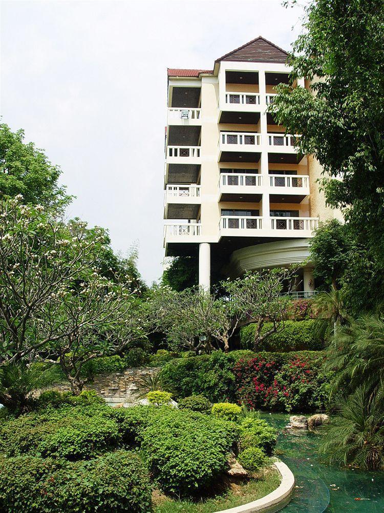 Pavilion Rim Kwai Resort Kanchanaburi City Exterior photo