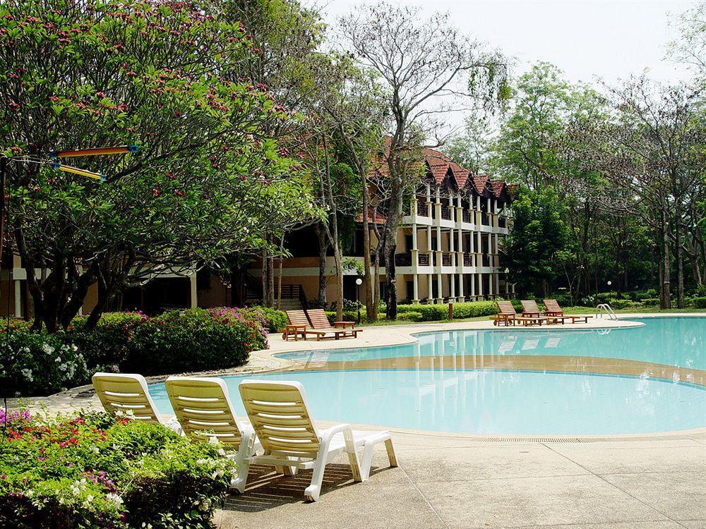 Pavilion Rim Kwai Resort Kanchanaburi City Exterior photo
